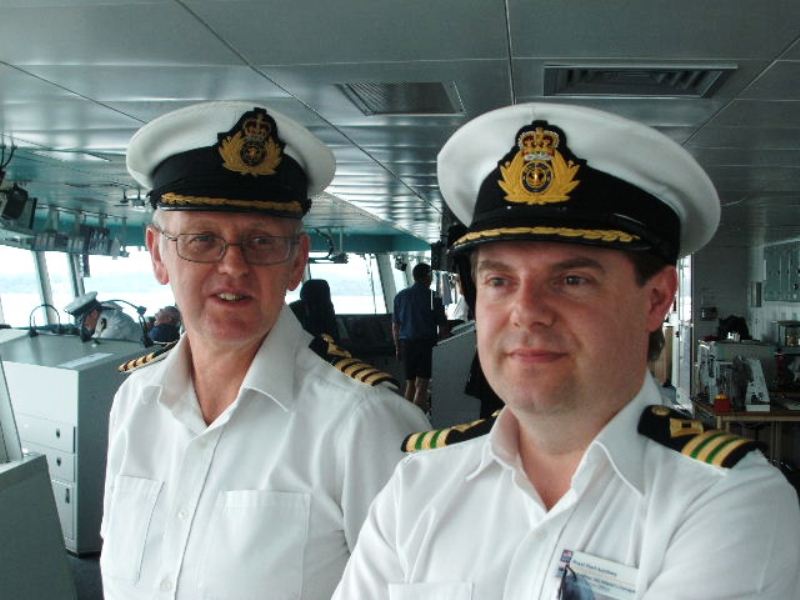 More Engineers in hats
Ed Quigley & Ed Jocelyn
Wave Ruler, Singapore 2009.
2 Eds are better than 1.
