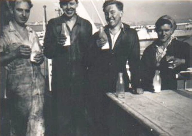 Wave Regent
Devonport 1952
