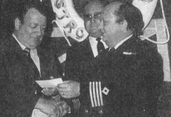 Middle STO(N) Ken Pearn, right Captain Joe Logan 
Stromness- 1976.
