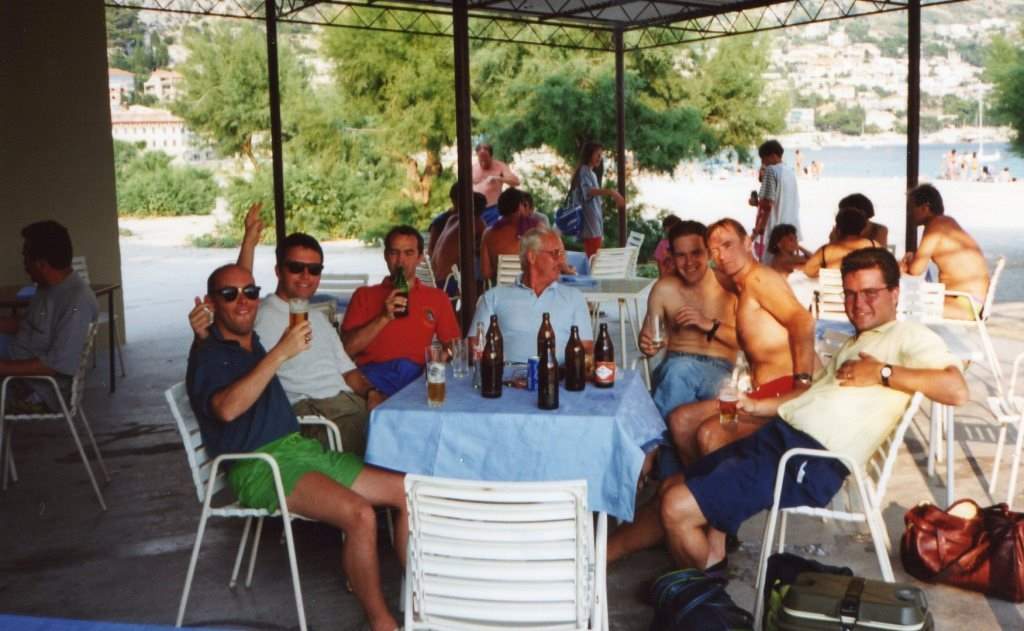 Mark Oates, Dave Bulley, Gareth Thomas, Vic Ritchie, Lee Foster, Mick Currie, Nigel Davies.
 1994 
