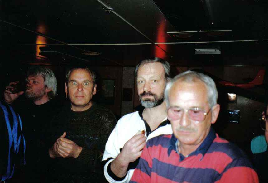 Martin Toy,  Graham Davis, Bob Harris (another one), Storewright Vic Ritchie.
 
