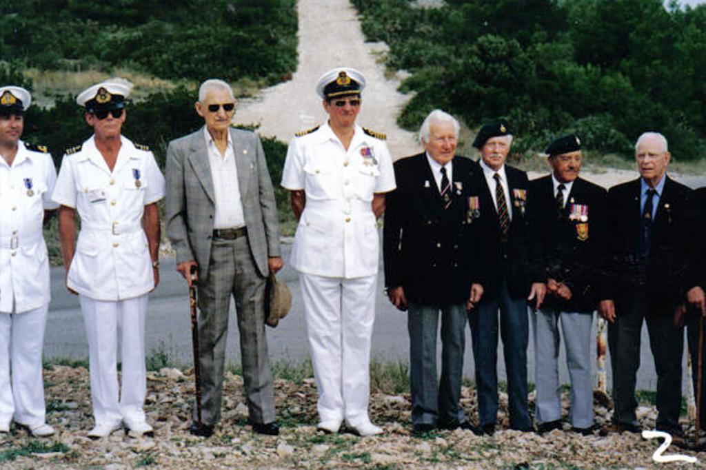 RFA Fort Grange  1999
 Kevin Cooper, Jim Smith, Captain Carew with members of the Inshore MTB Sqdn at the Milna Memorial Viz.

