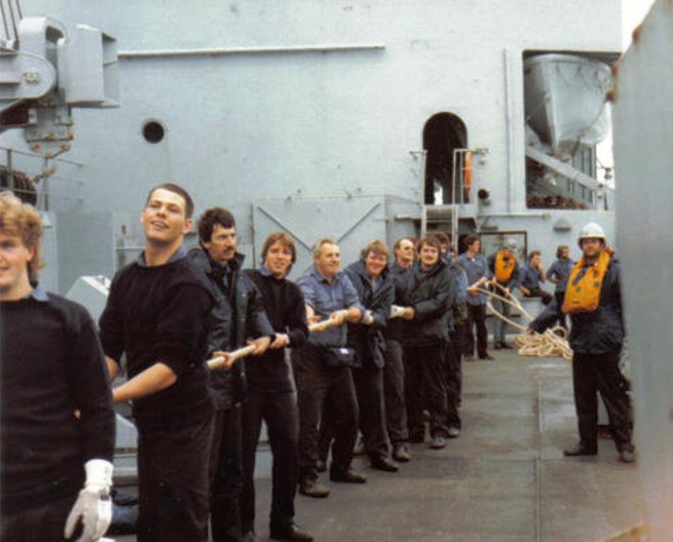 RFA Resource STON lightjackstay team
with  Messrs Ferguson, Friend, Doughty,  Kimberley, Parker, Stevens, Lairn, Cross and Phillips
 

