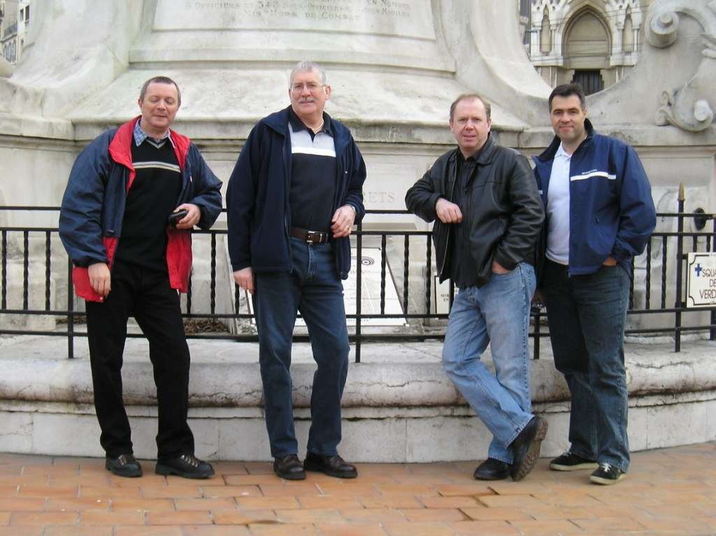 Fort George 2005
Marseille,   Left to right, Jim Taggart, SOGS, Dave Scott, DSTO(N), Me Mark Birchall and Tony Goodall STO(N).
 

