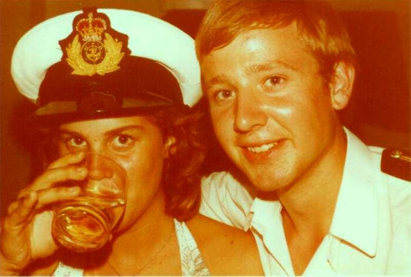 Tarbatness - 28th March 1977
Barbados. Guest (Pam) with Deck Cadet Dave Mayor
