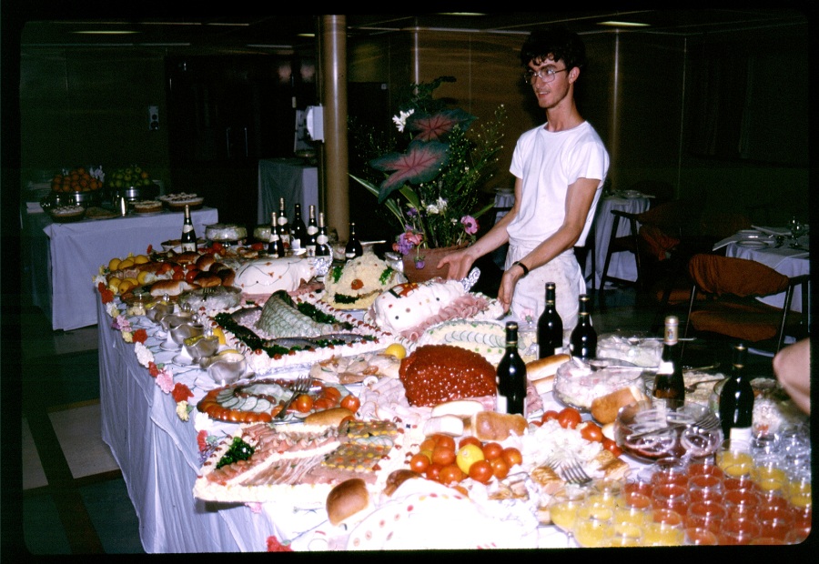 Buffet RFA RESOURCE 1985
Nice spread!!
