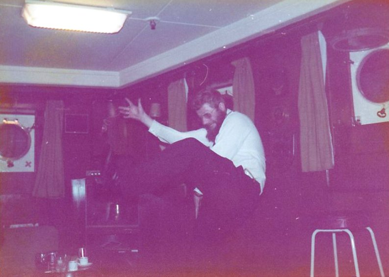Frank Ash
Resurgent 1975, miming to the Bonzoâ€™s â€˜Big Shotâ€™.
