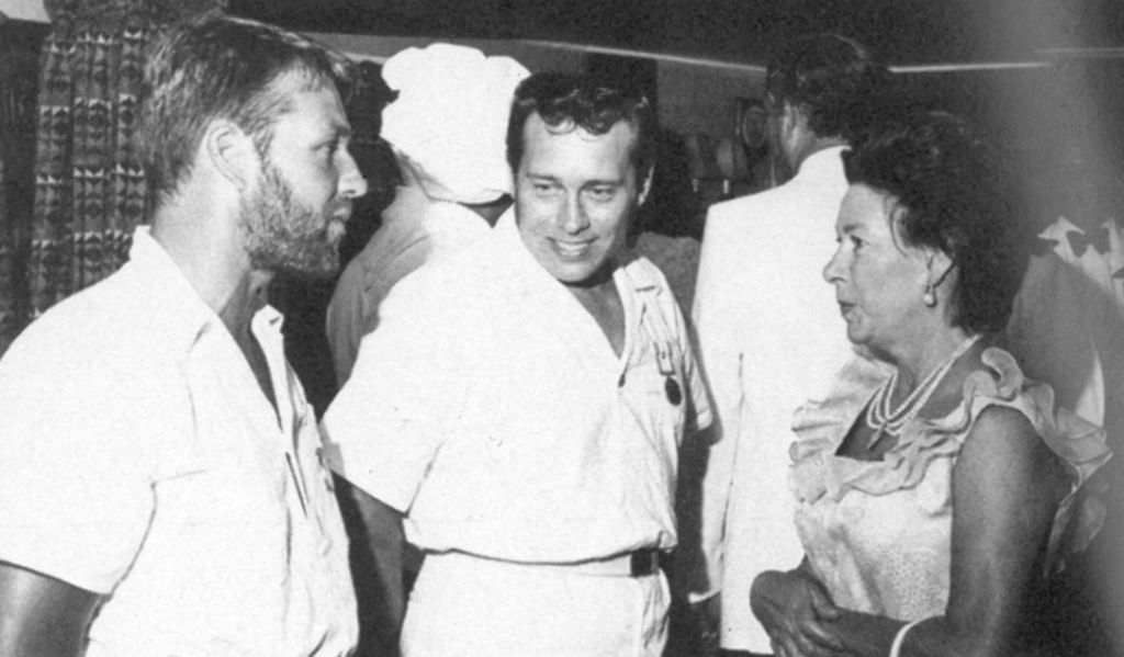 Green Rover, St Kitts-Nevis, September 1983.
HRH Princess Margaret meets Bosun Ray Cartwright & Carpenter Norman Fisher after a dinner prepared by Chief Cook Sonny West.
From Force 4 Spring 1984.
Other photos of the occasion [url=http://rfaaplymouth.org/rfaaphotoarchive/thumbnails.php?search=margaret+hrh&submit=search&album=search&title=on&newer_than=&caption=on&older_than=&keywords=on&type=AND]here.[/url]

