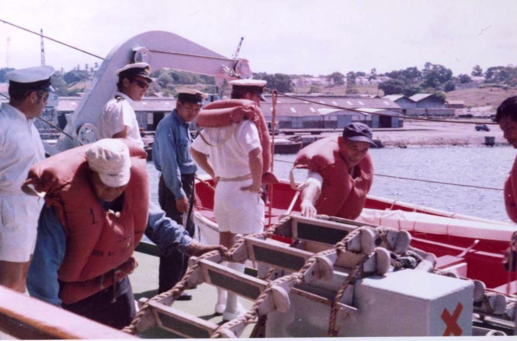 Stromness - Mombasa 1973
(Tailor brings sewing machine to boat)
C/O, 1/O Josh Grimwood, 2/O John Sail

