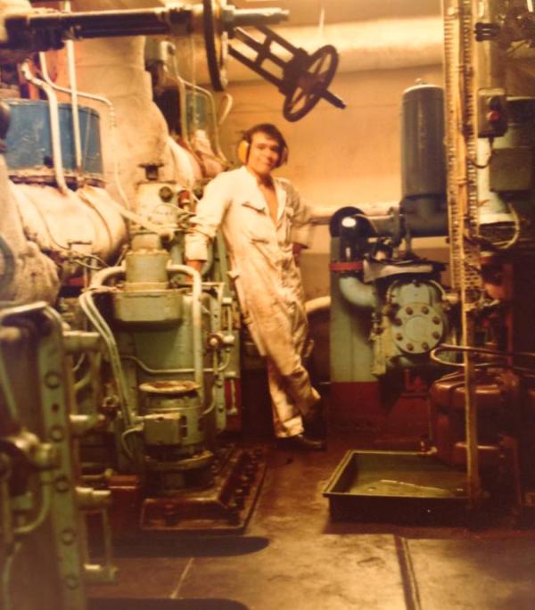 Tony Vernall with the cargo pumps
Olna 1983

