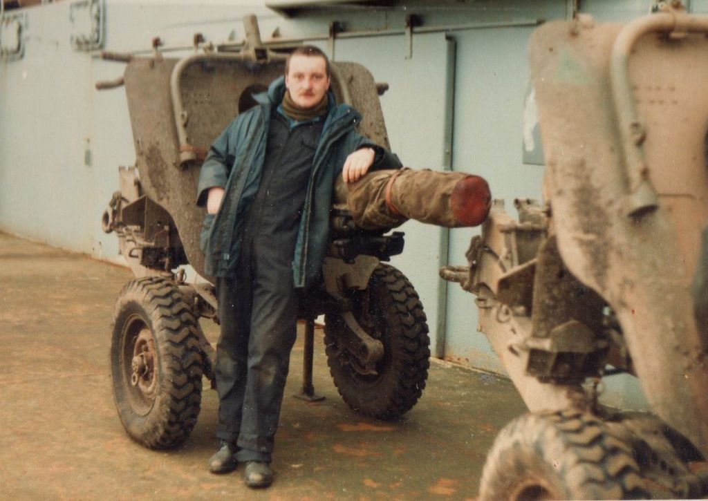 Dave Stevens Argentian field gun
