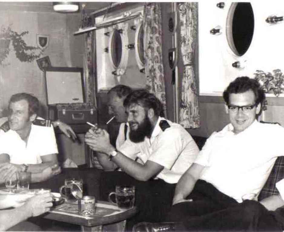 Sir Percivale 1971 Pacific Trip
Barry Knapp, the AWRE Balloon Man, "Choff", Frank Meehan.
