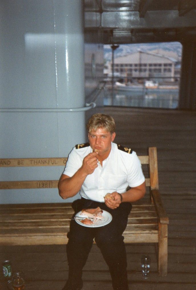 RFA RESOURCE 1994
3 OFFICER (SE) JULES PEARSON EATING AS USUAL 
