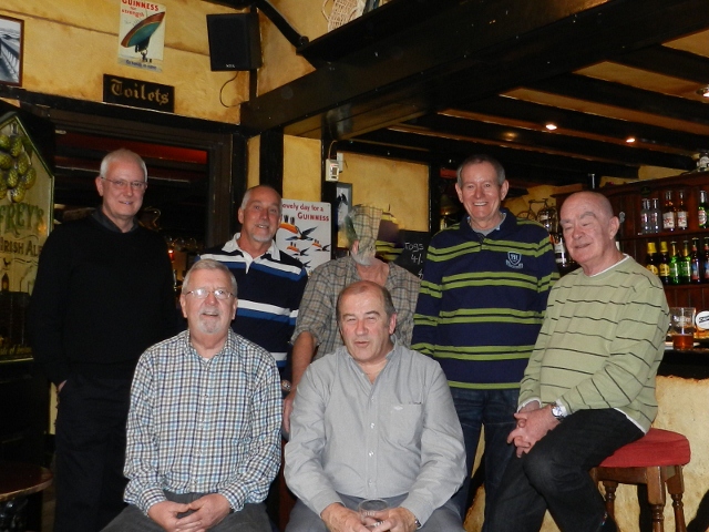 L'SLOB'S
L/R standing, Geoff Norsworthy, Rob Evans, Shyboy, Dennis Barker, Handsome Phil Edwards.
L?R sitting, Barry Thompson, Chris MacClean.
