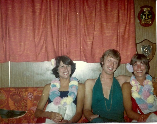 Stromness 1979
Mrs dindanlo, Ian MacDonald, Rose Lowe 
